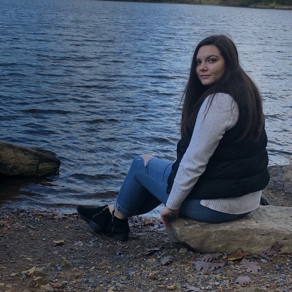 Meet your Posher, Brianna - Picture 1 of 1